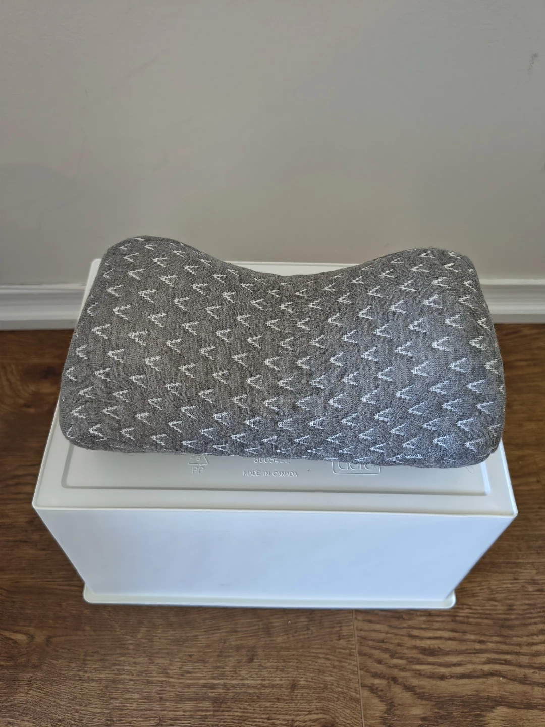 WELLPUR Neck Support Pillow