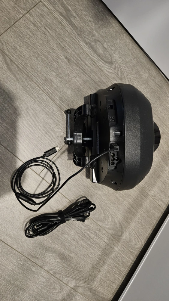 Thrustmaster TX Racing Wheel & Pedals Set - photo 4