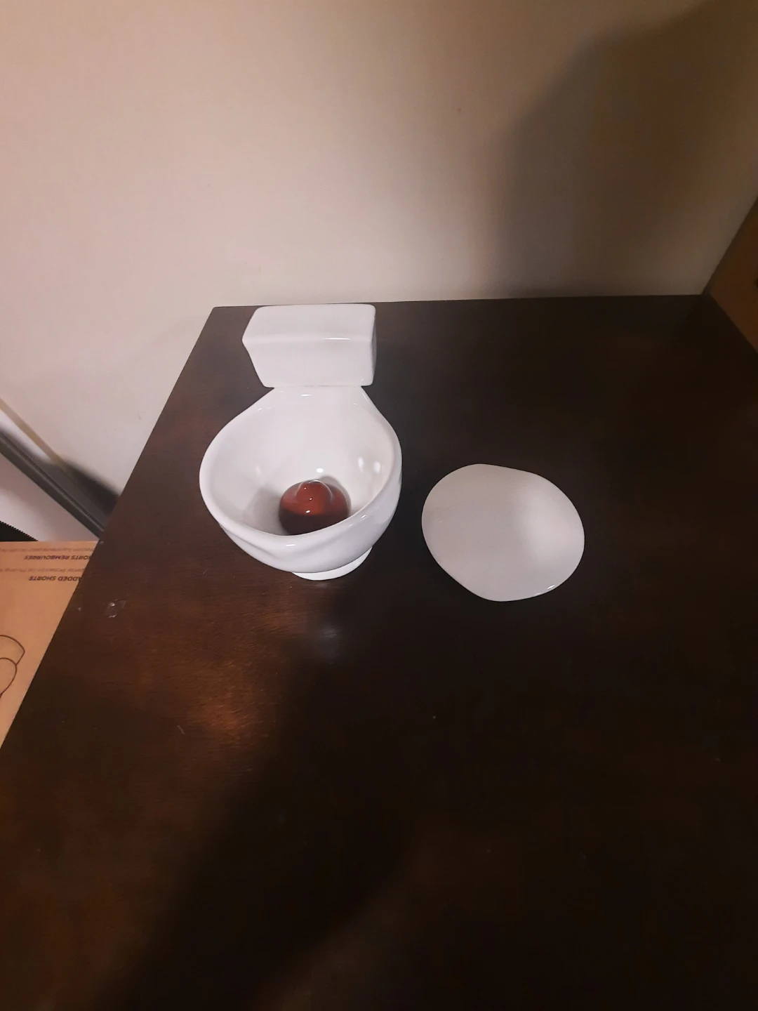 Ceramic cup shaped like a toilet. With lid - photo 2
