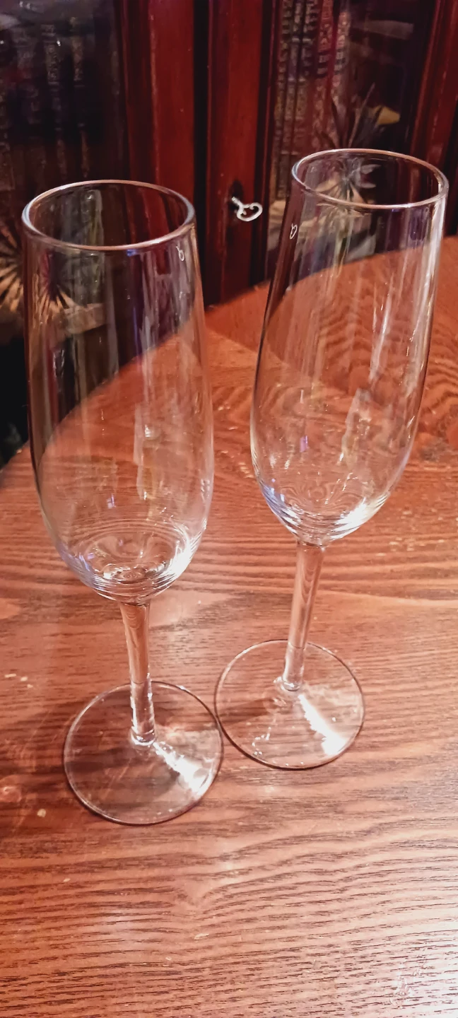$4 EACHNew !! Set of 2 Gorgeous Champagne  🥂 Flutes  🍾🥂 - photo 2