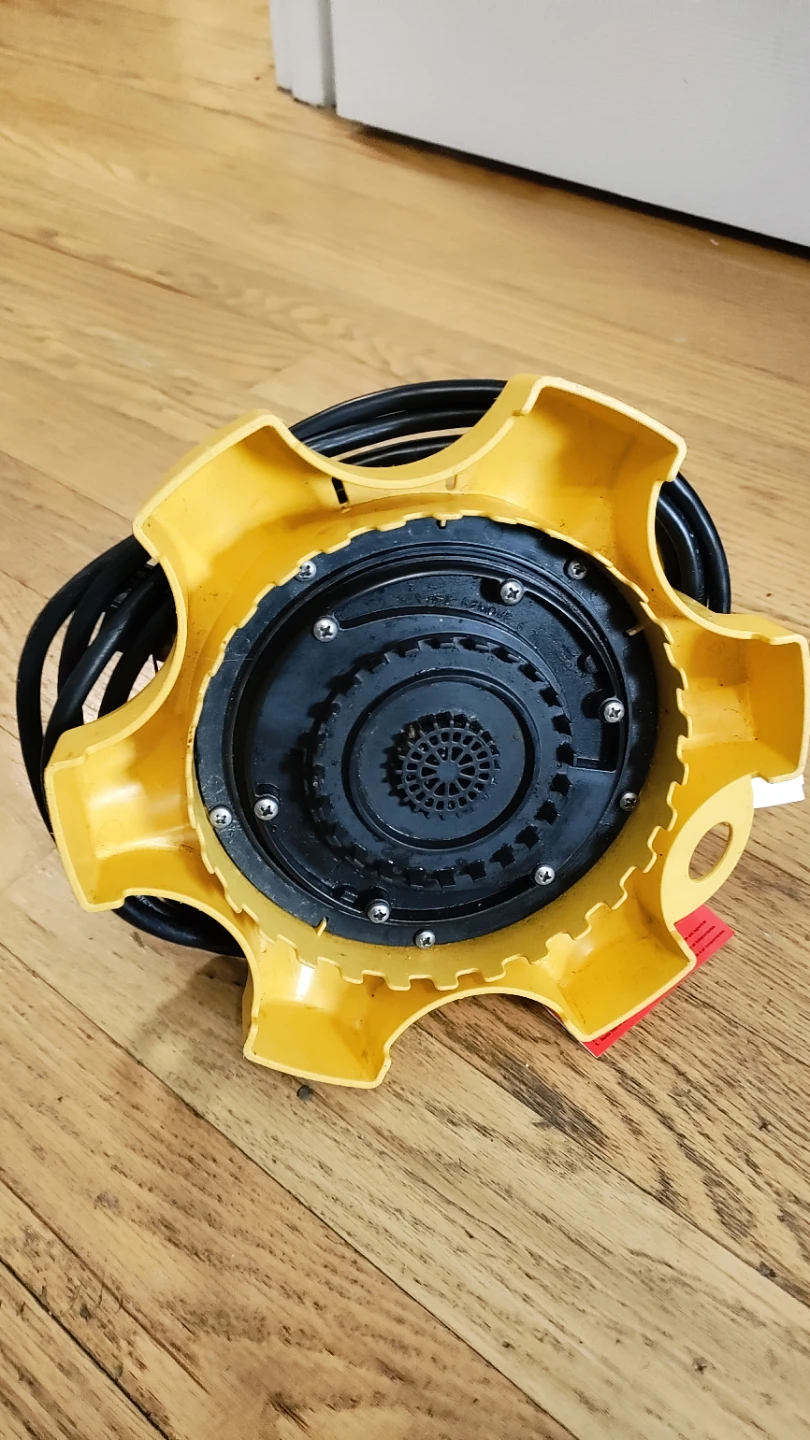 Wayne Water Bug Submersible Sump Pump - photo 3