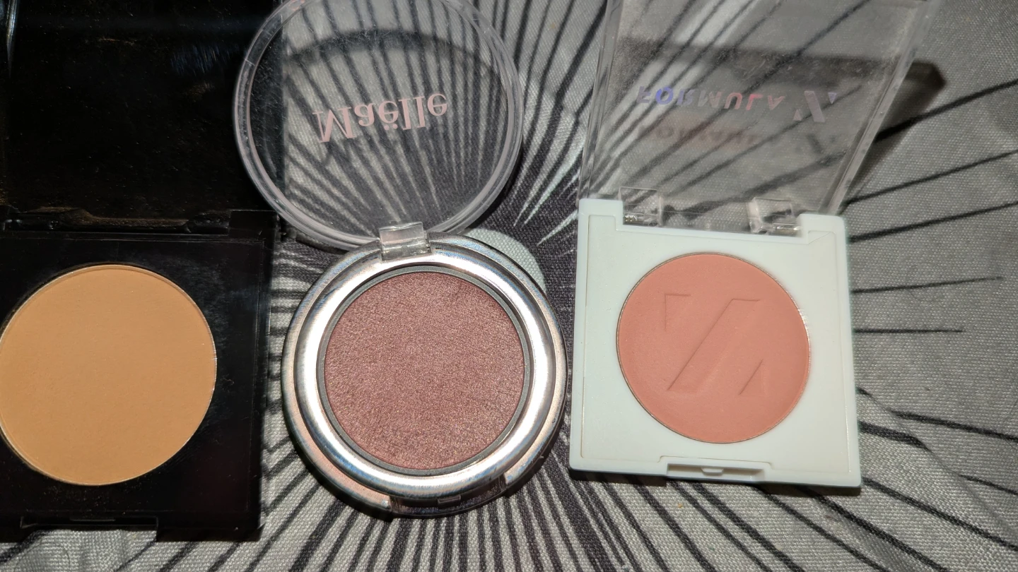 Wet n Wild, Maëlle, and Formula X Makeup Lot - photo 2