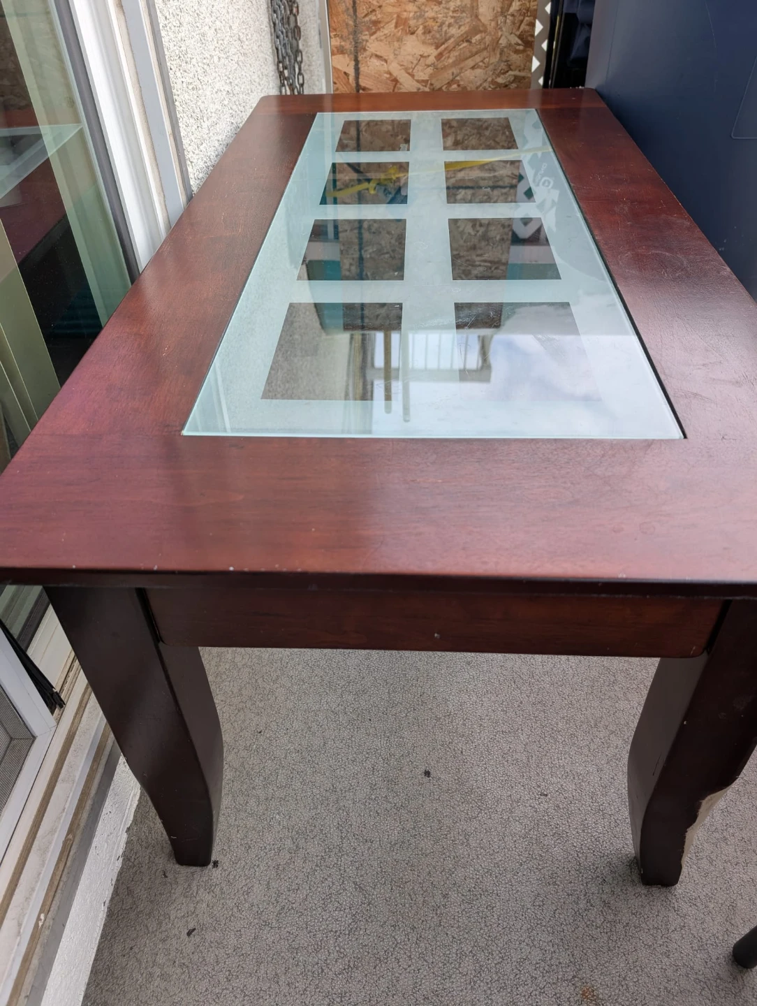 Wooden coffee table with glass insert - photo 2