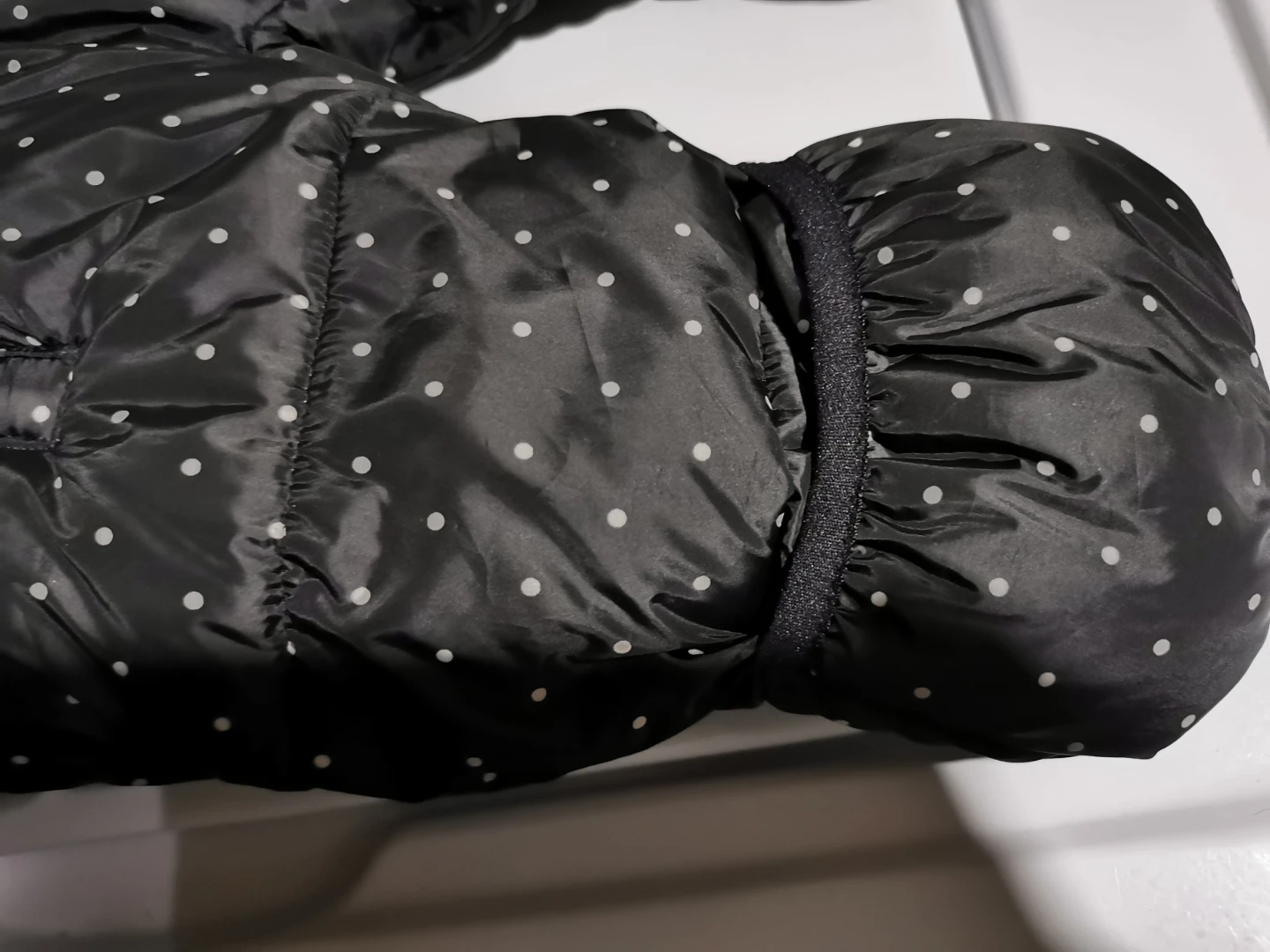 Baby Gap Snowsuit 0-6 Months Black Polka Dot 🏆 - photo 3