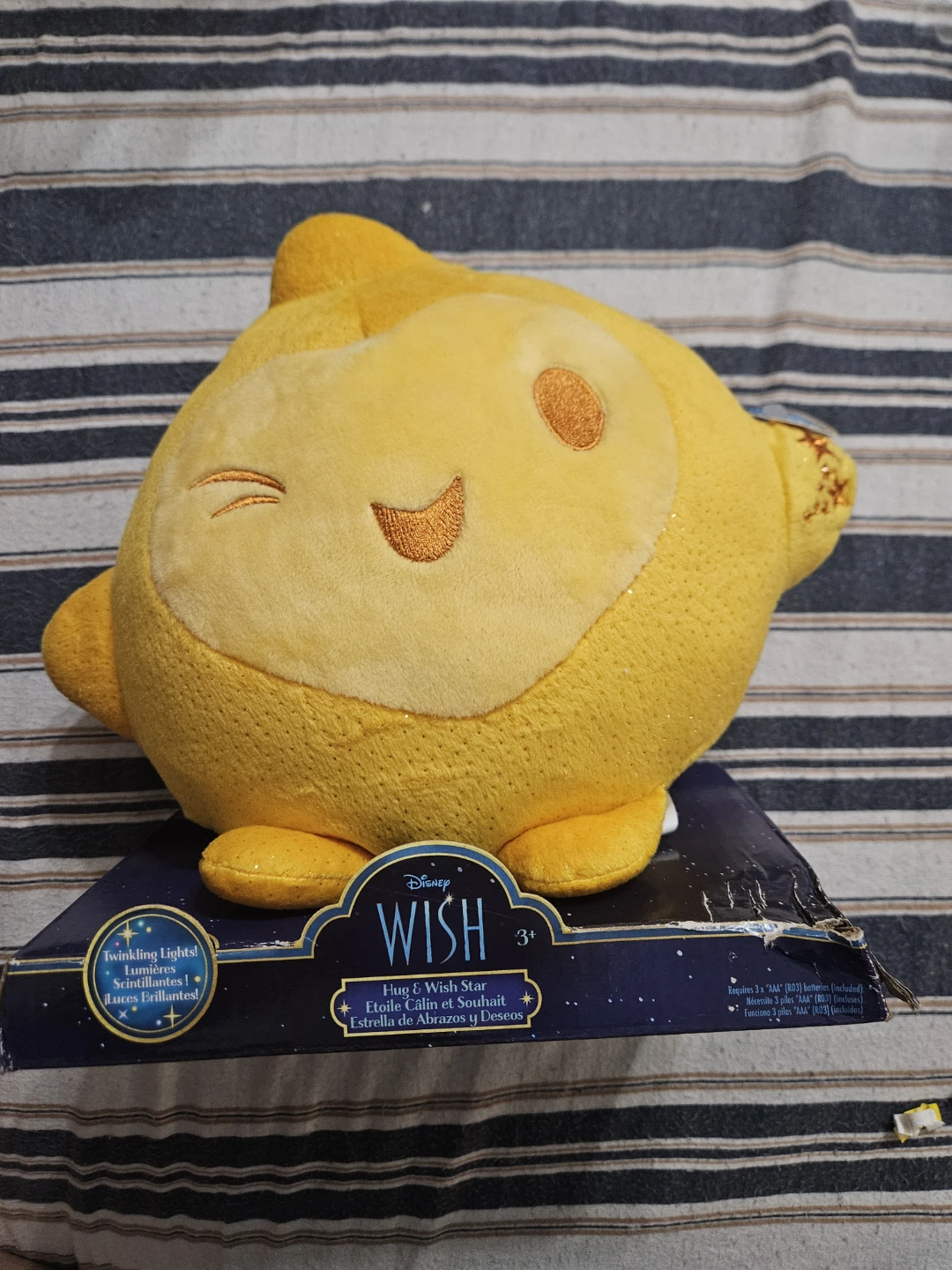 Disney Wish Star Plush Toy with Twinkling Lights - photo 4