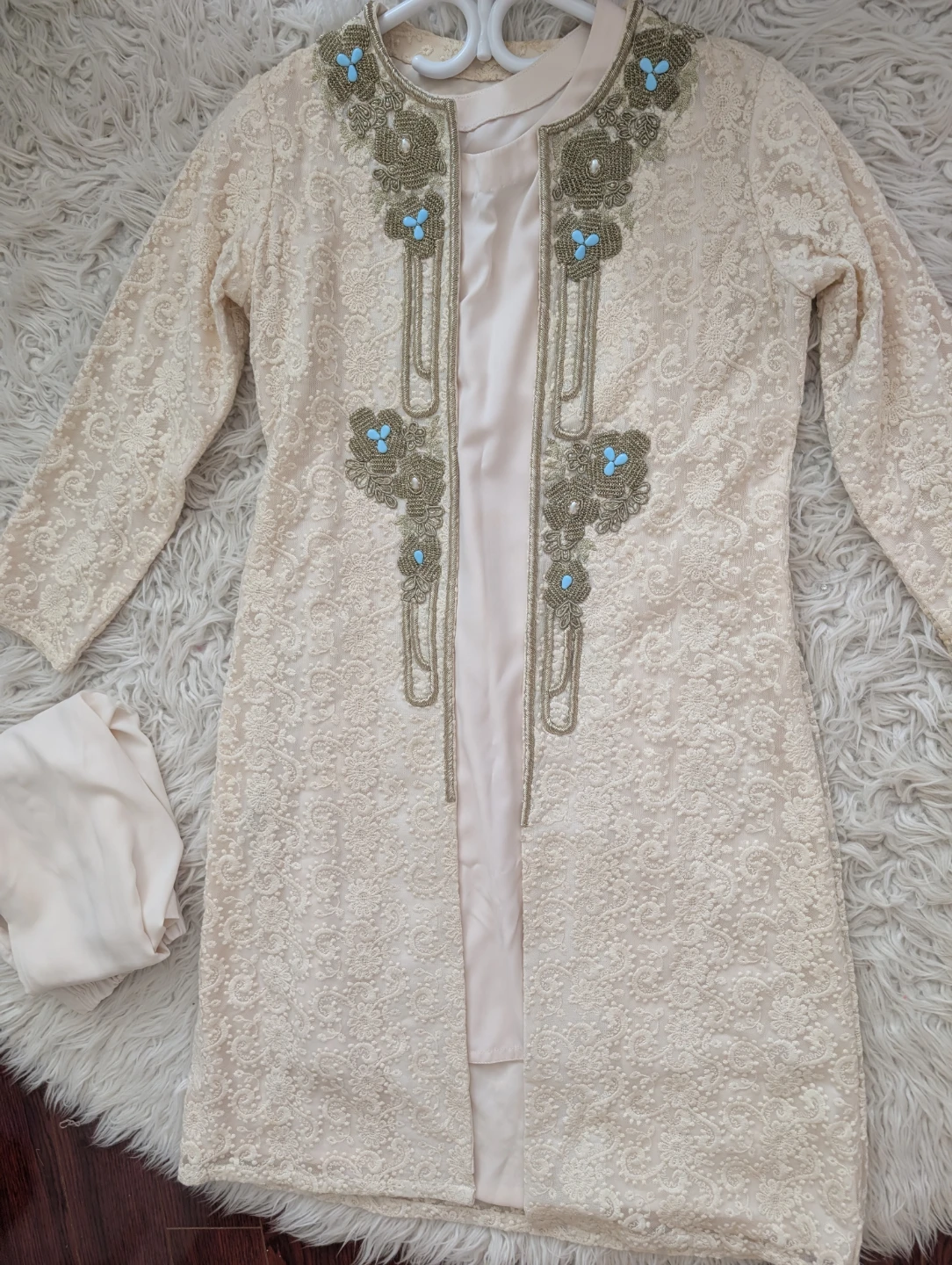 Designer Chikankari dress with intricate handwork on the jacket - photo 3