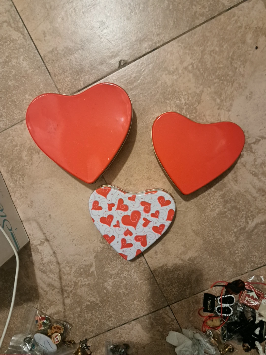 Set of 3 Heart-Shaped Tins