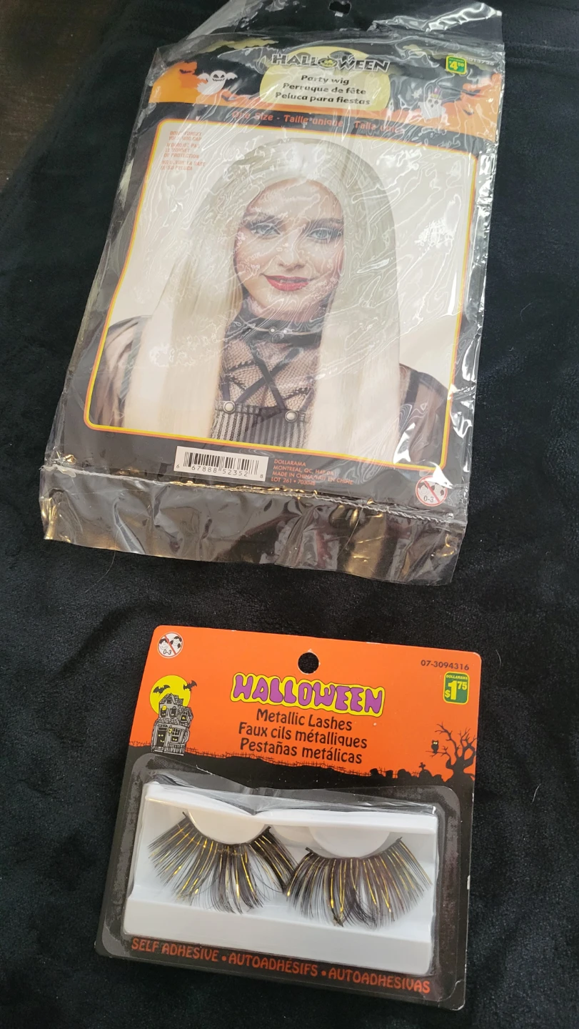 Halloween Party Wig and Metallic Lashes