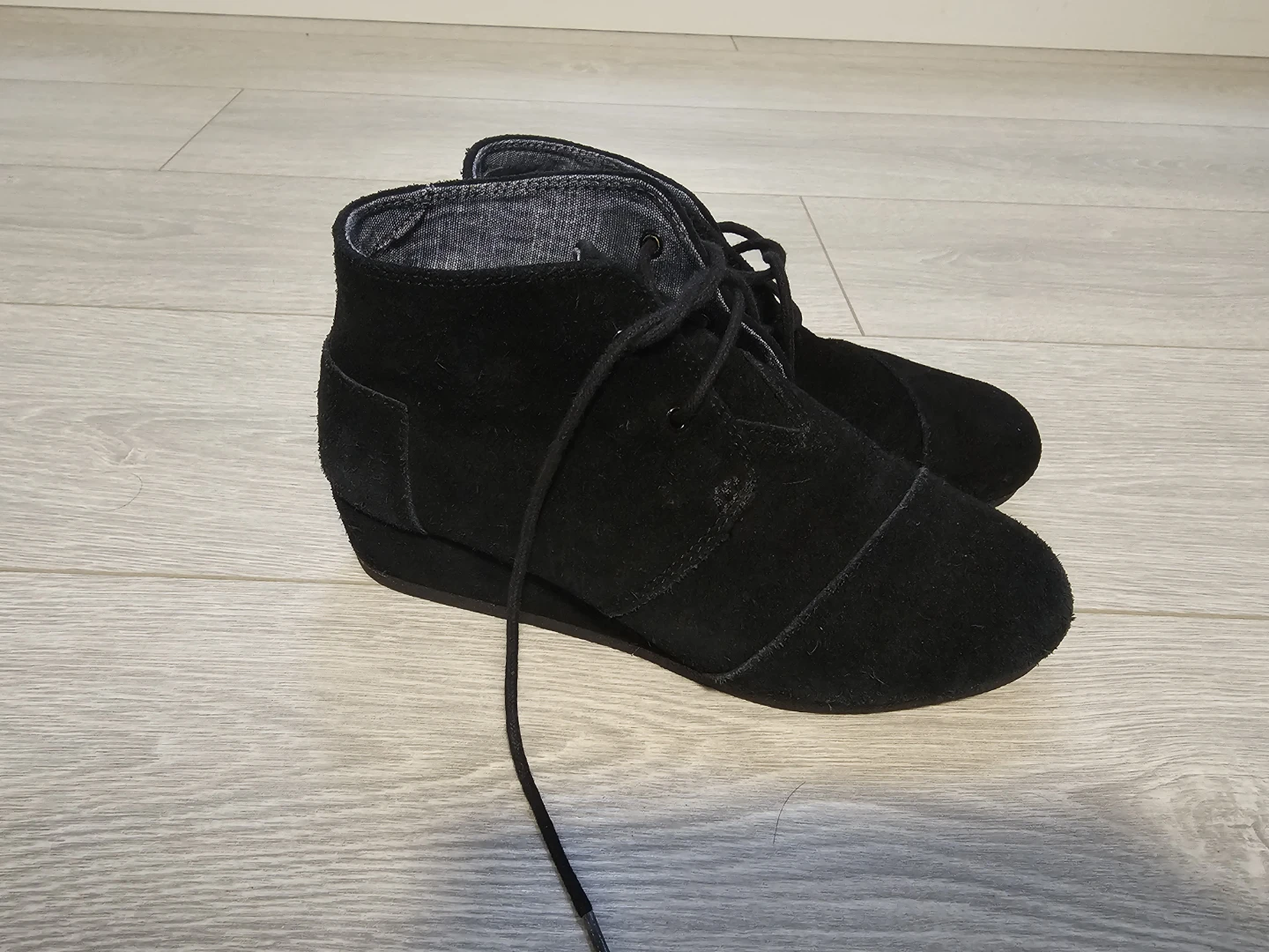 TOMS Black Suede Wedge Ankle Boots - photo 3