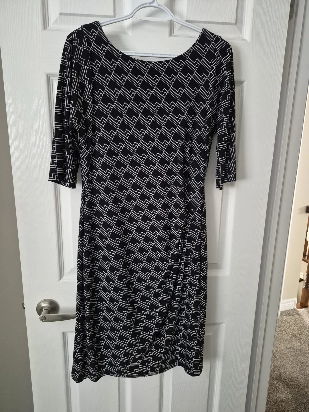Lot of Women's Size 12  B&W Patterned Dresses - EUC - photo 3