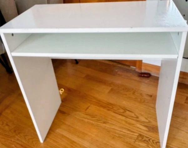 White Console Table with Shelf