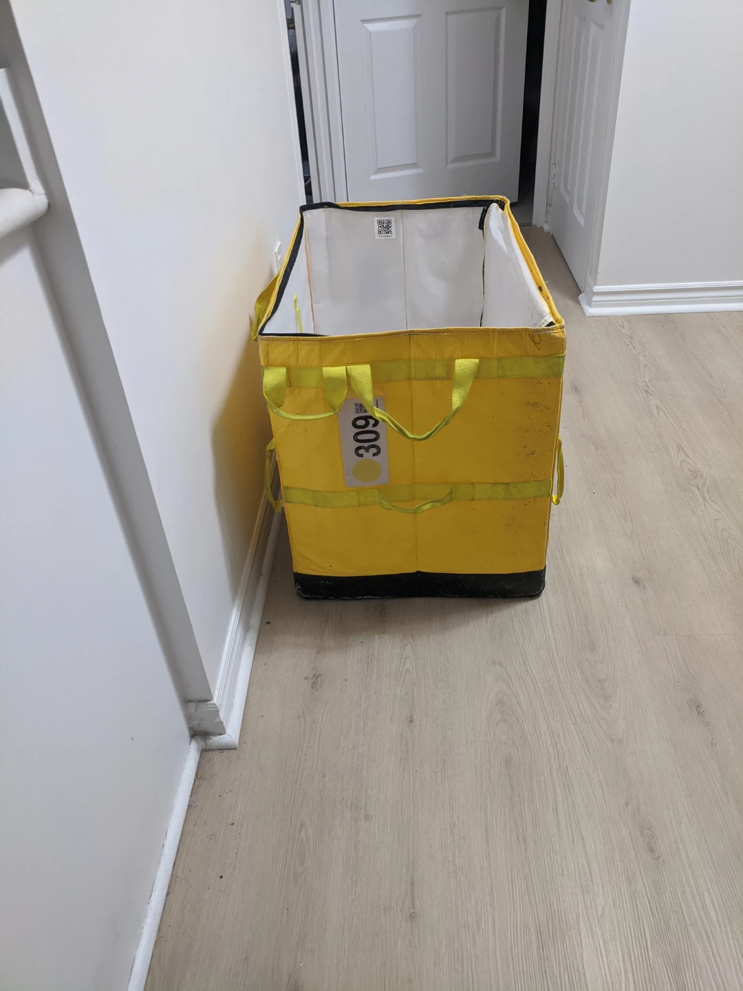 Amazon Logistics Delivery Bag - photo 2