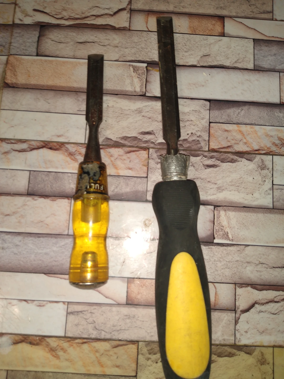 Pair of two wood chisels