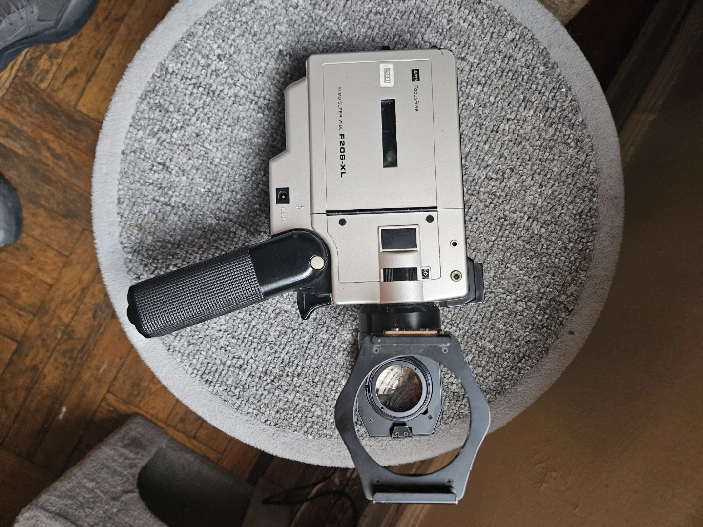 Elmo Super 8 F206-XL Film Camera - photo 3