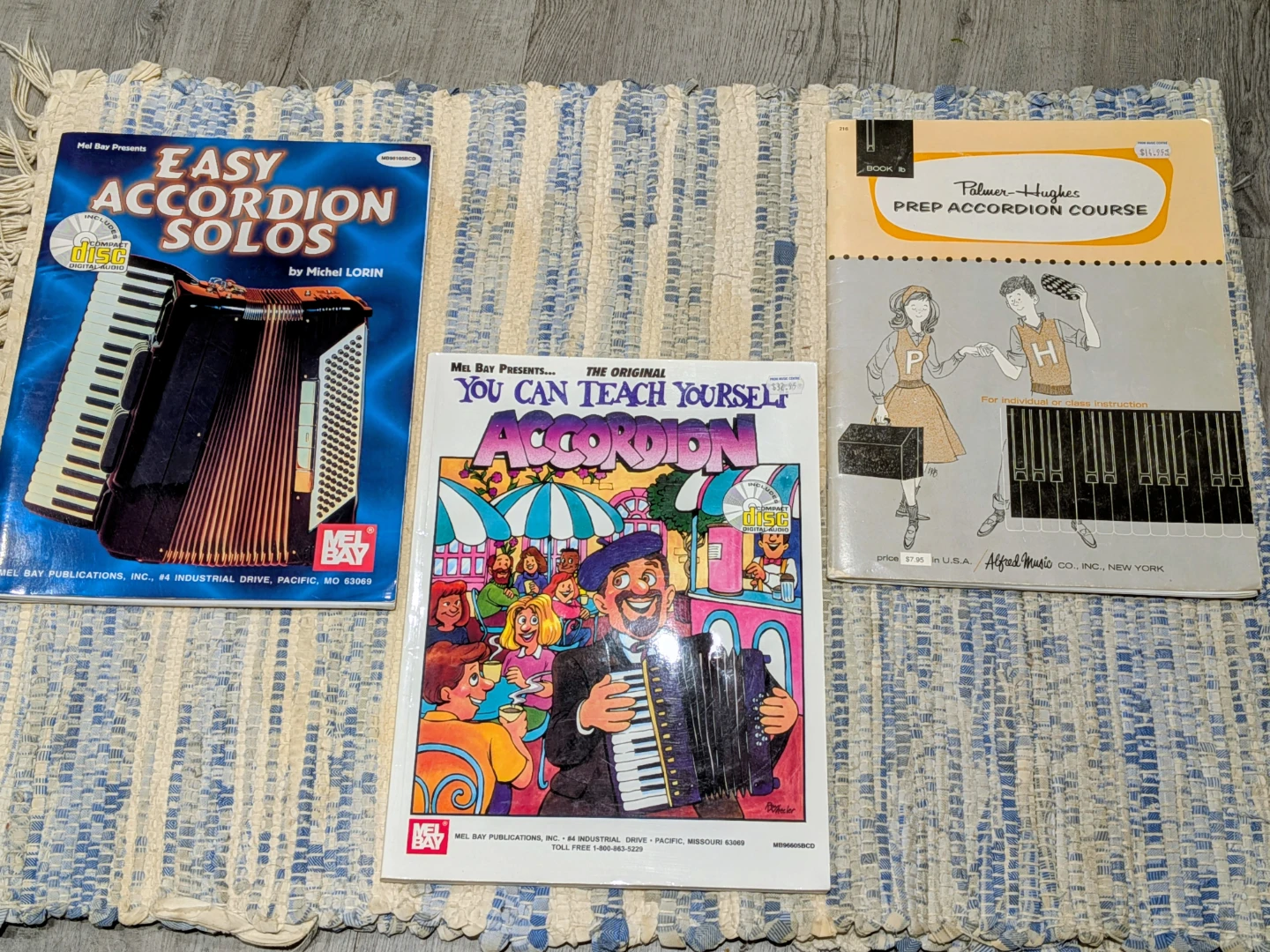 Learn Accordion Books!