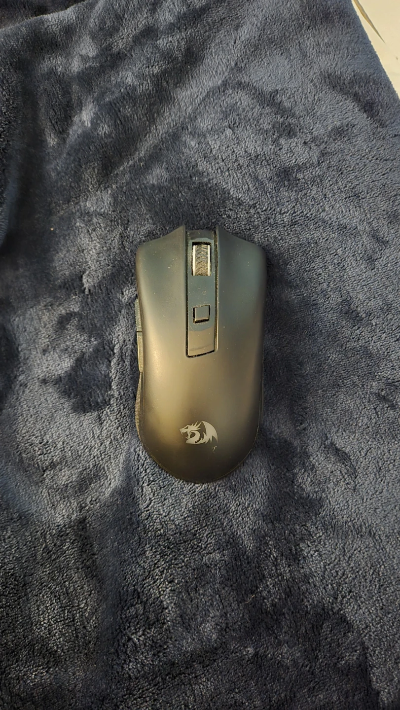 Redragon M652 Optical 2.4G Wireless Mouse - photo 3