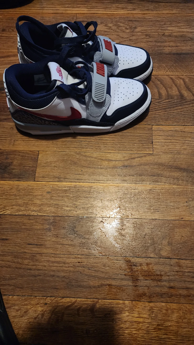 Nike Air Jordan 3 OG Sneakers - photo 2