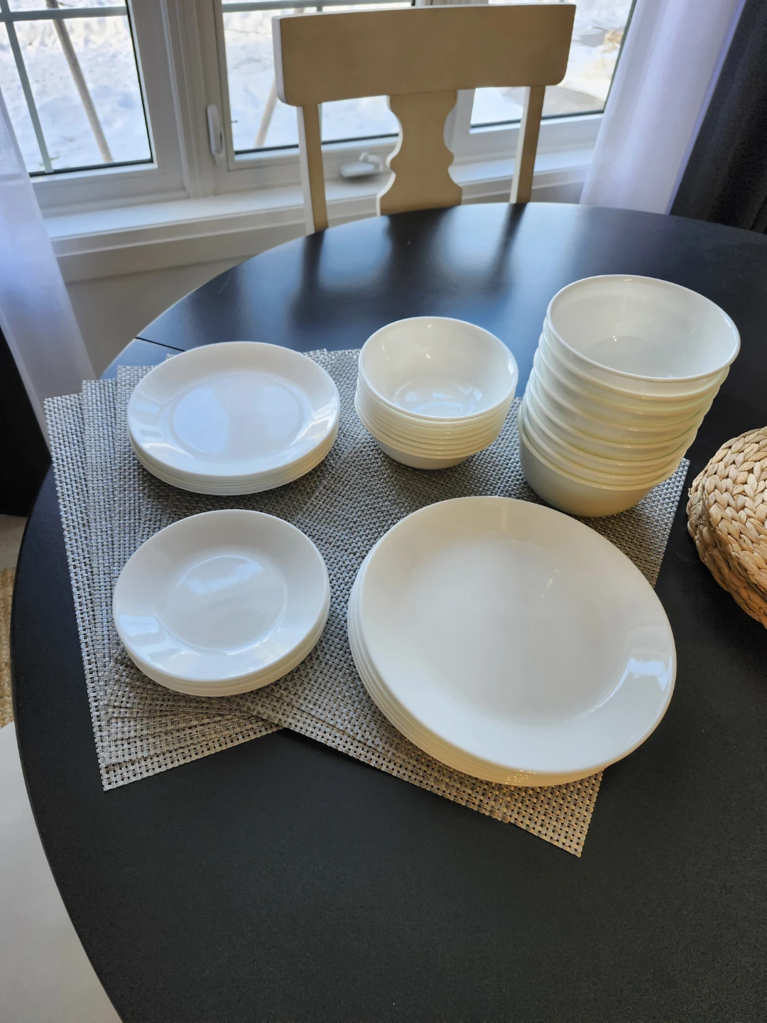 White Porcelain Dinnerware Set - photo 3