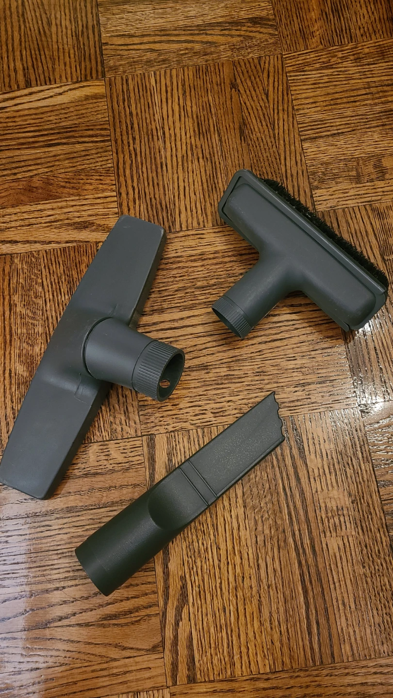 Kenmore Vacuum Cleaner with 4 Attachments 🥕 - photo 3
