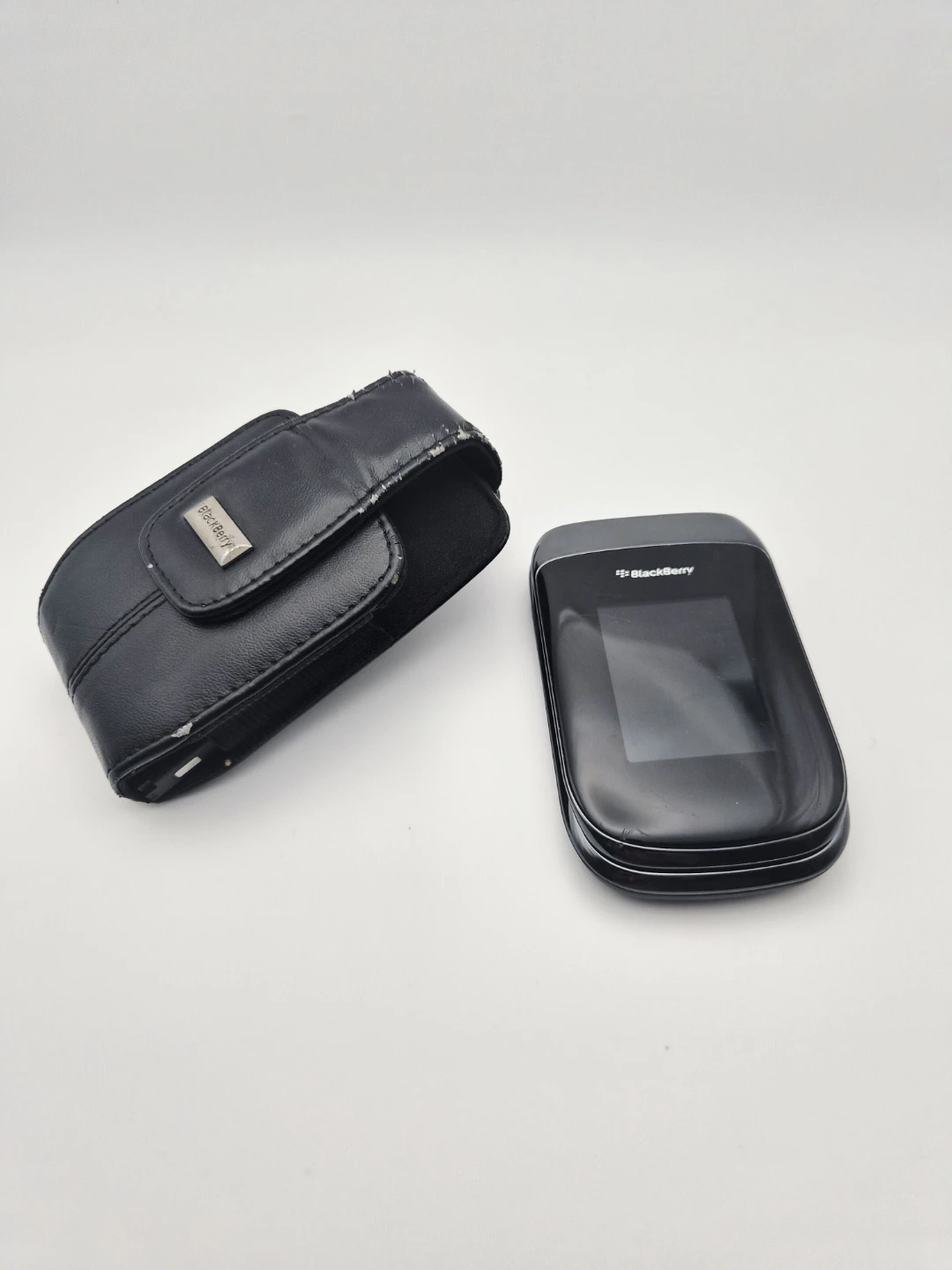 🏆 Rare Collectible BlackBerry Flip Phone - photo 4