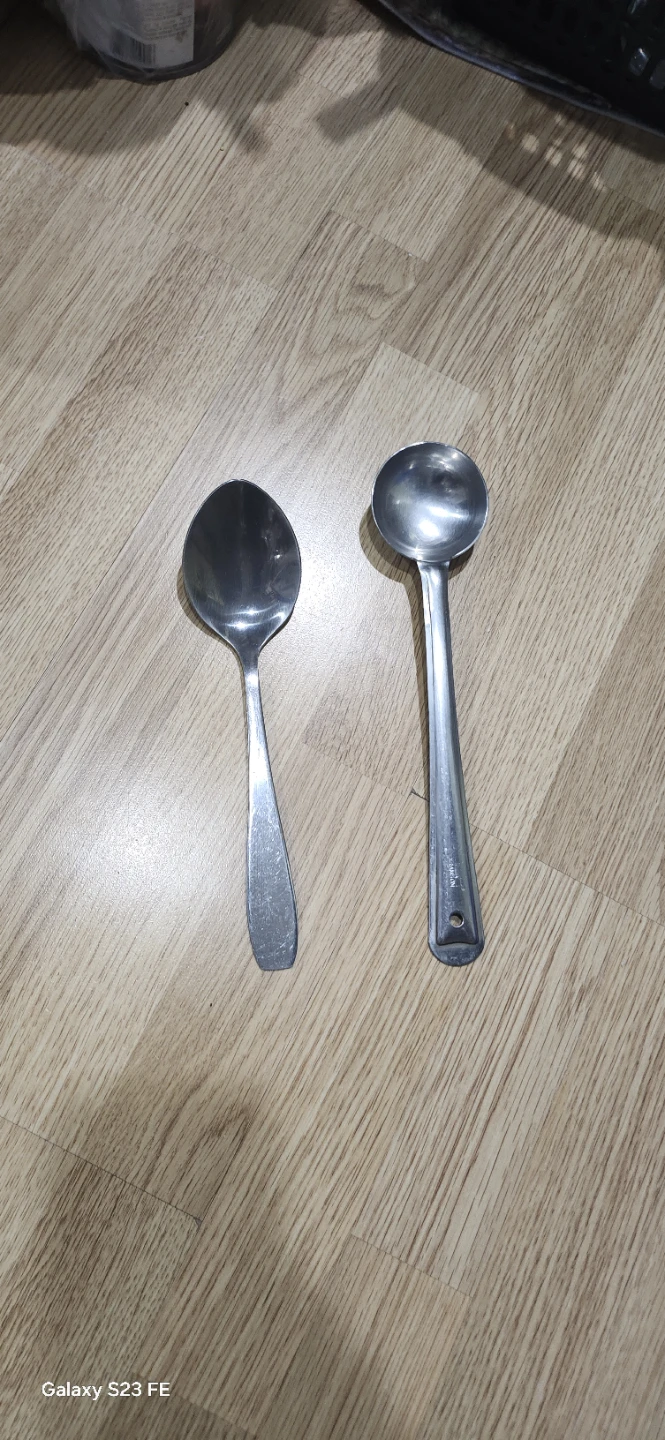 Set of 2 Stainless Steel Spoons.
