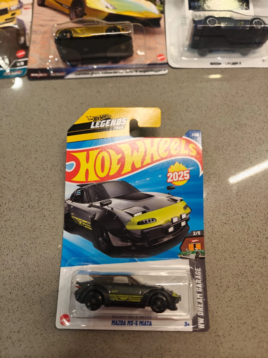 Hot Wheels 2025 Mazda MX-5 Miata Die-cast Toy Car - photo 3