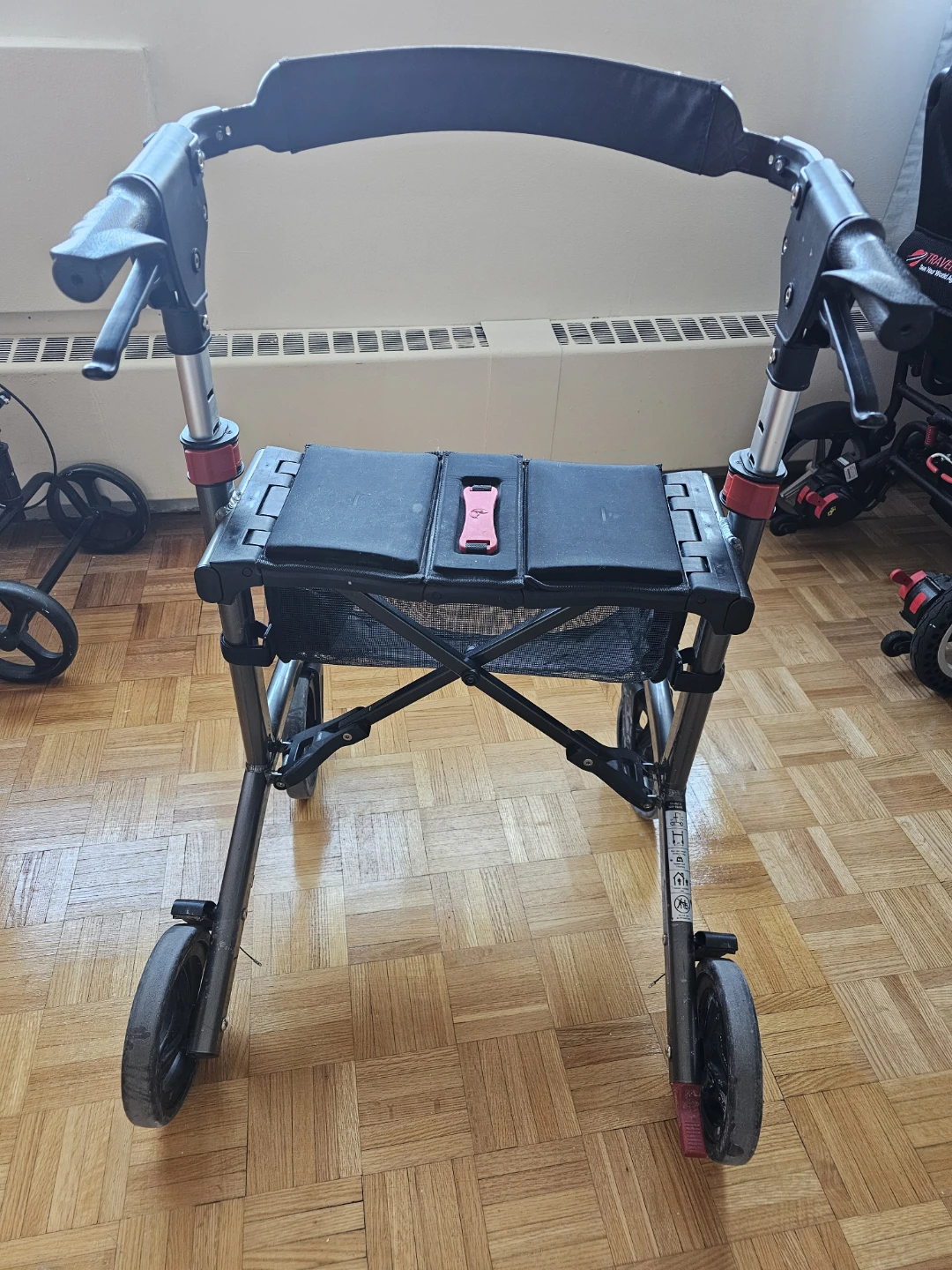 Black Rollator Walker 🥕 - photo 2