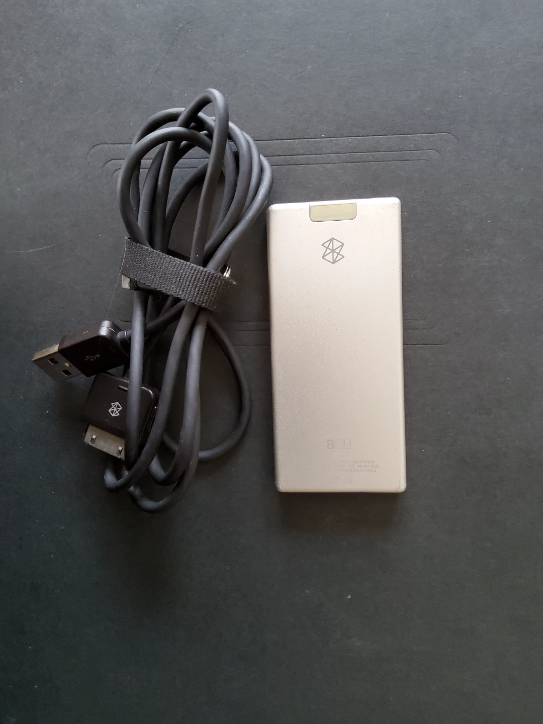 8GB MP3 Player with Cabl Microsoft Zune 🏆 - photo 2