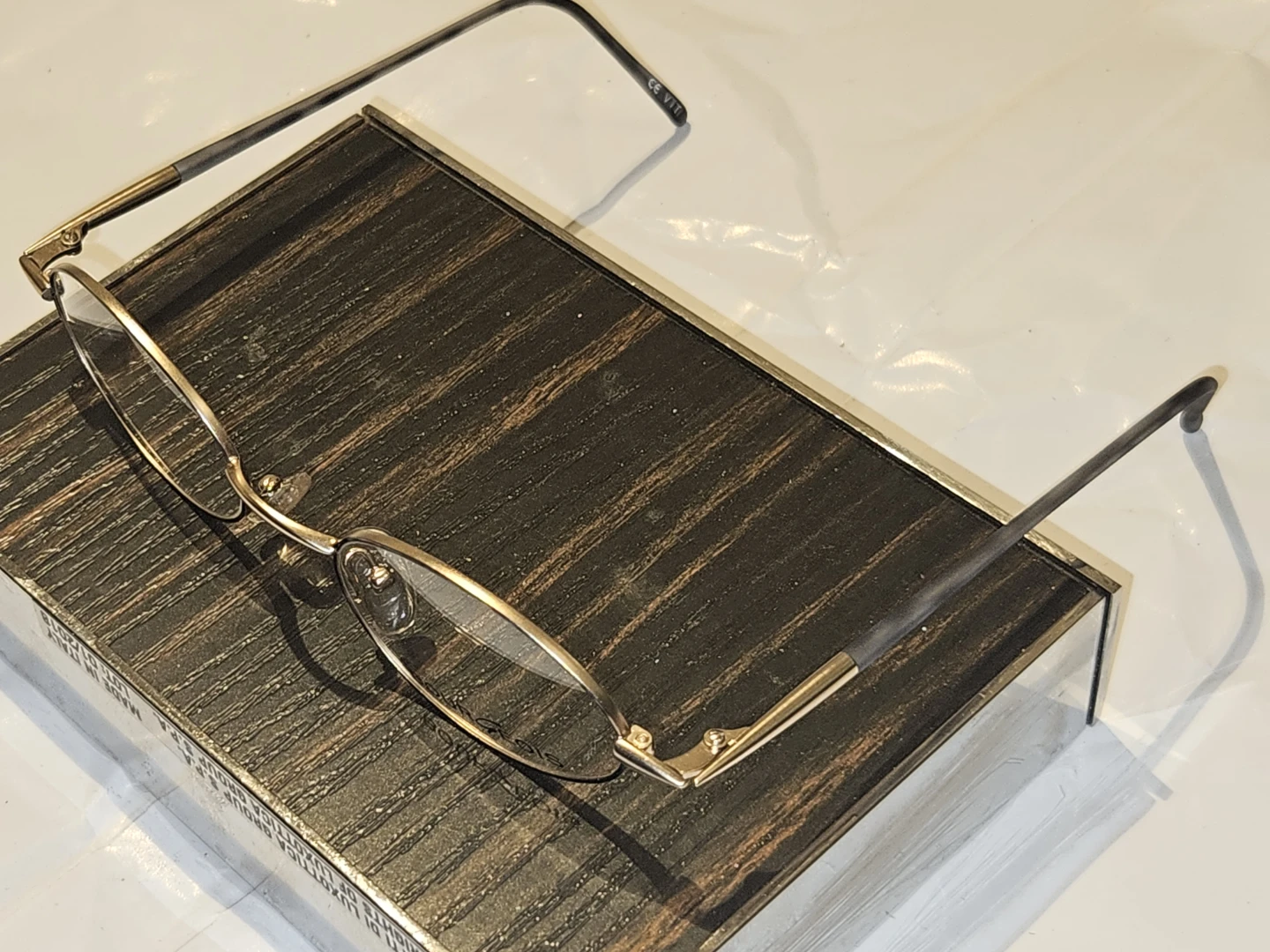 Bourjois Eyeglasses - Gold & Black Metal Frames - photo 4