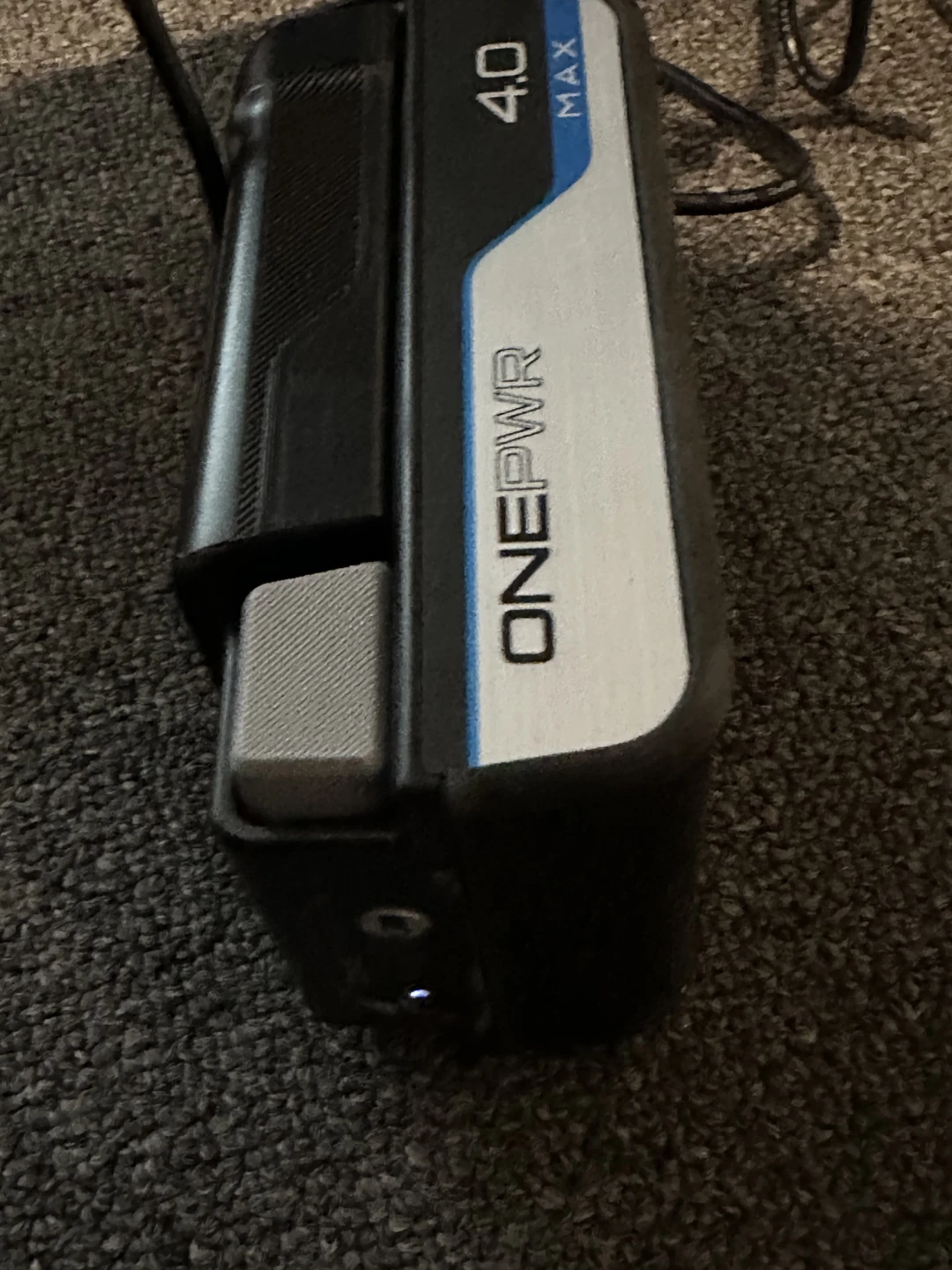 Hoover ONEPWR, Dual Power Carpet Washer, & Dirt Devil Vibe. - photo 2