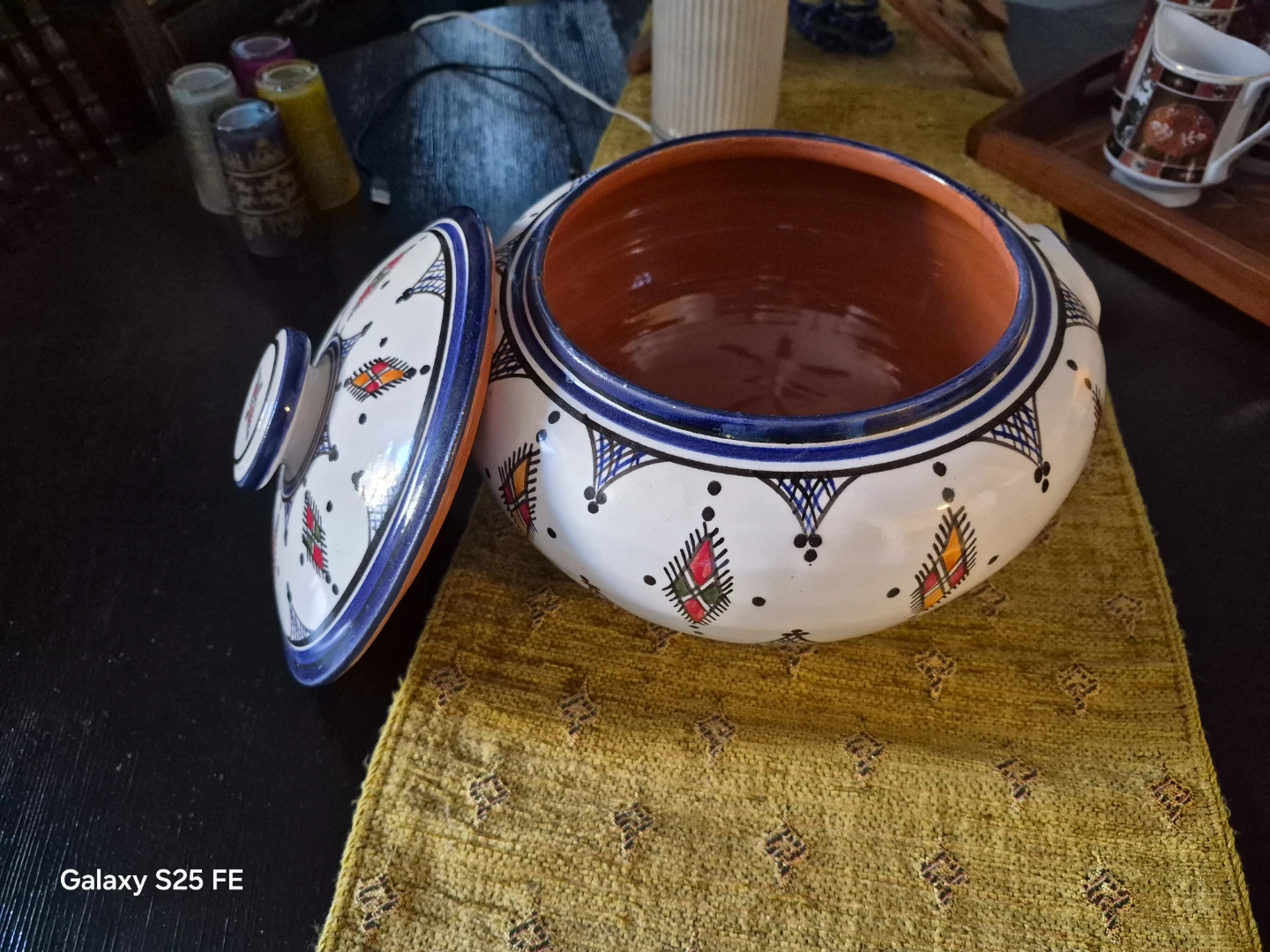 Hand-Painted Ceramic soupier - photo 2