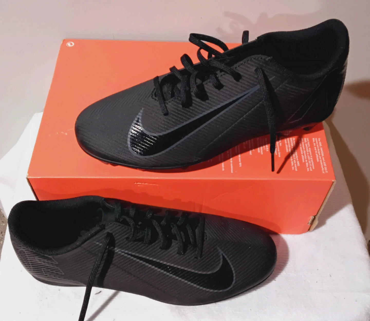 Nike Soccer Cleats Black - photo 2