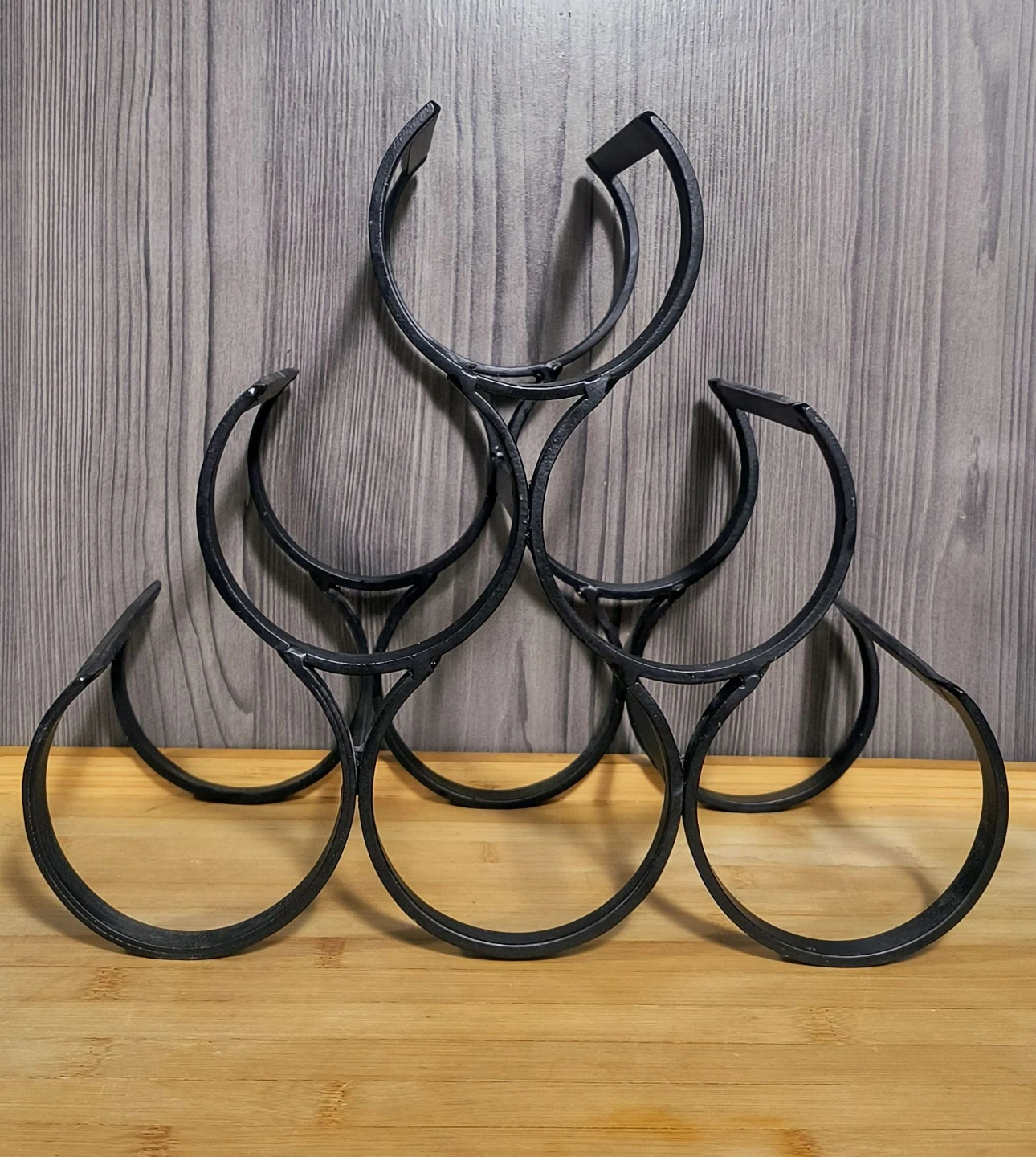 Black Metal Wine Rack (Holds 6 Bottles)