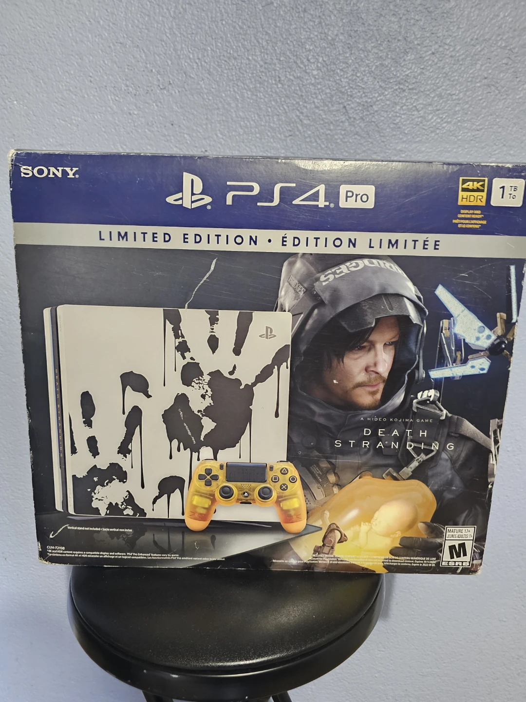 Ps4 pro, death stranding  limited edition