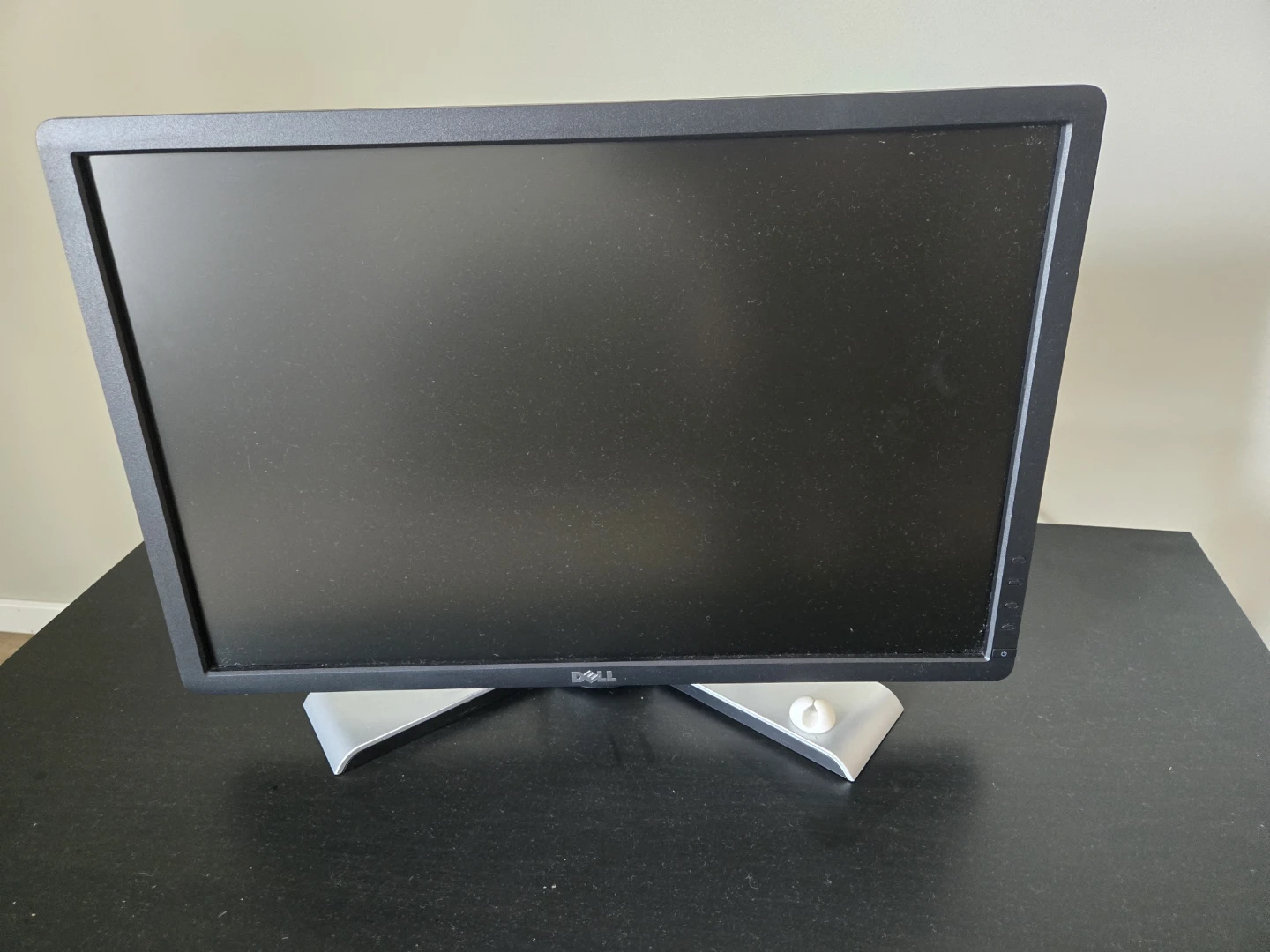 Dell Monitor - Free Mahogany SE
