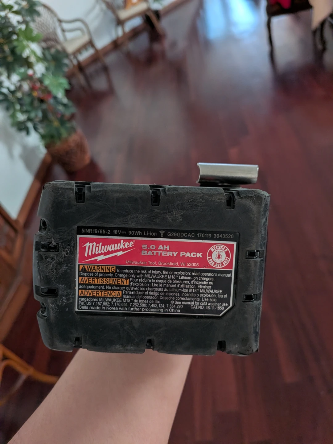 Milwaukee FUEL M18 Brushless Impact Wrench 5.0 Ah Battery