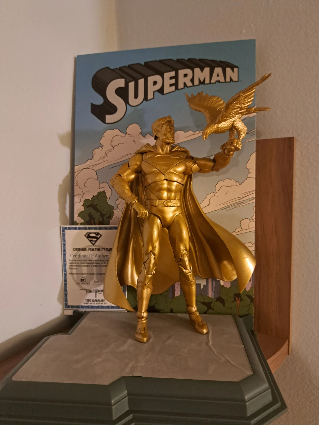 McFarlane Gold Label DC Superman Centennial Park Tribute Statue - photo 3