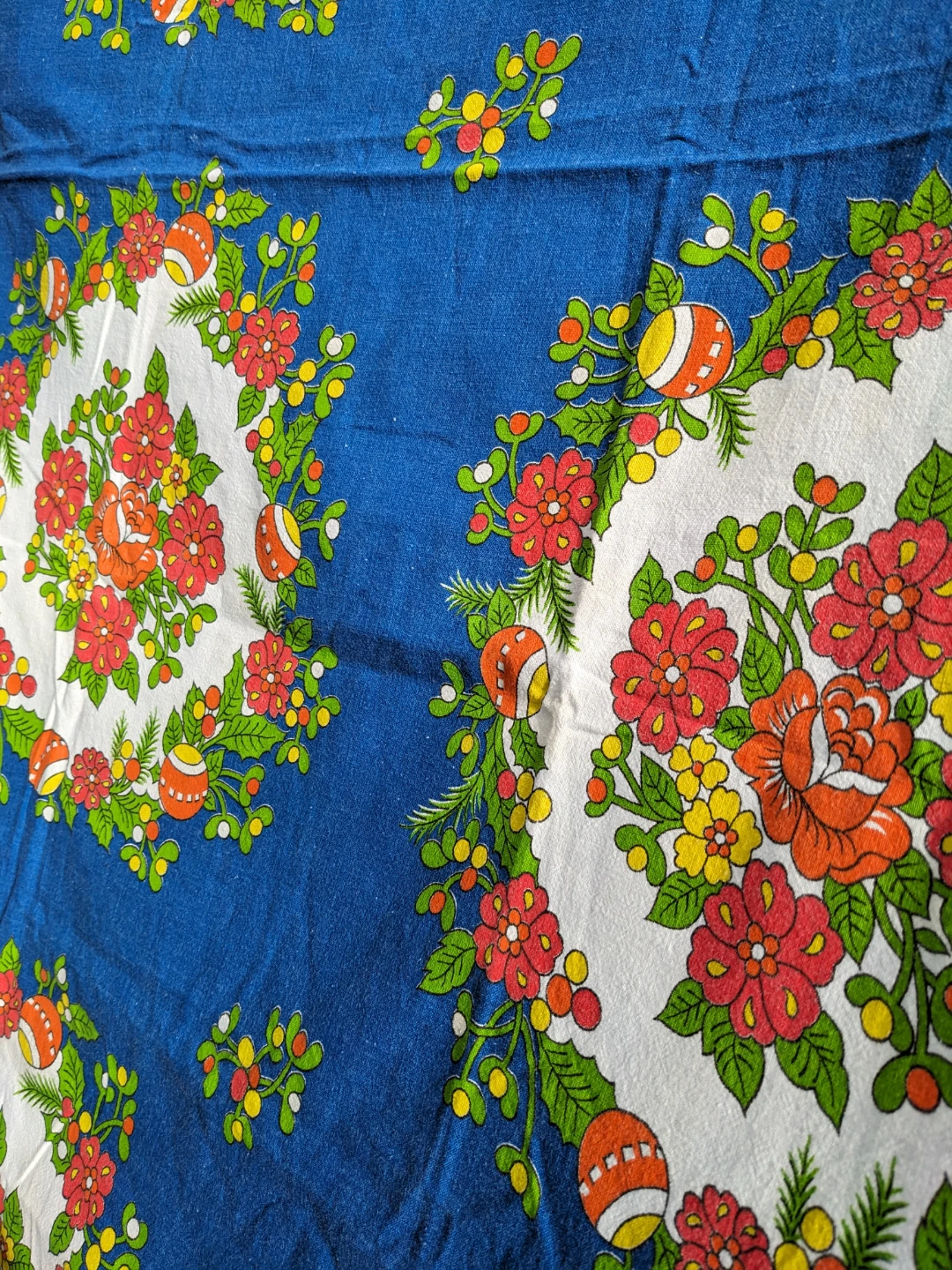 Vintage Floral Textile Fabric/ Tablecloth - photo 3