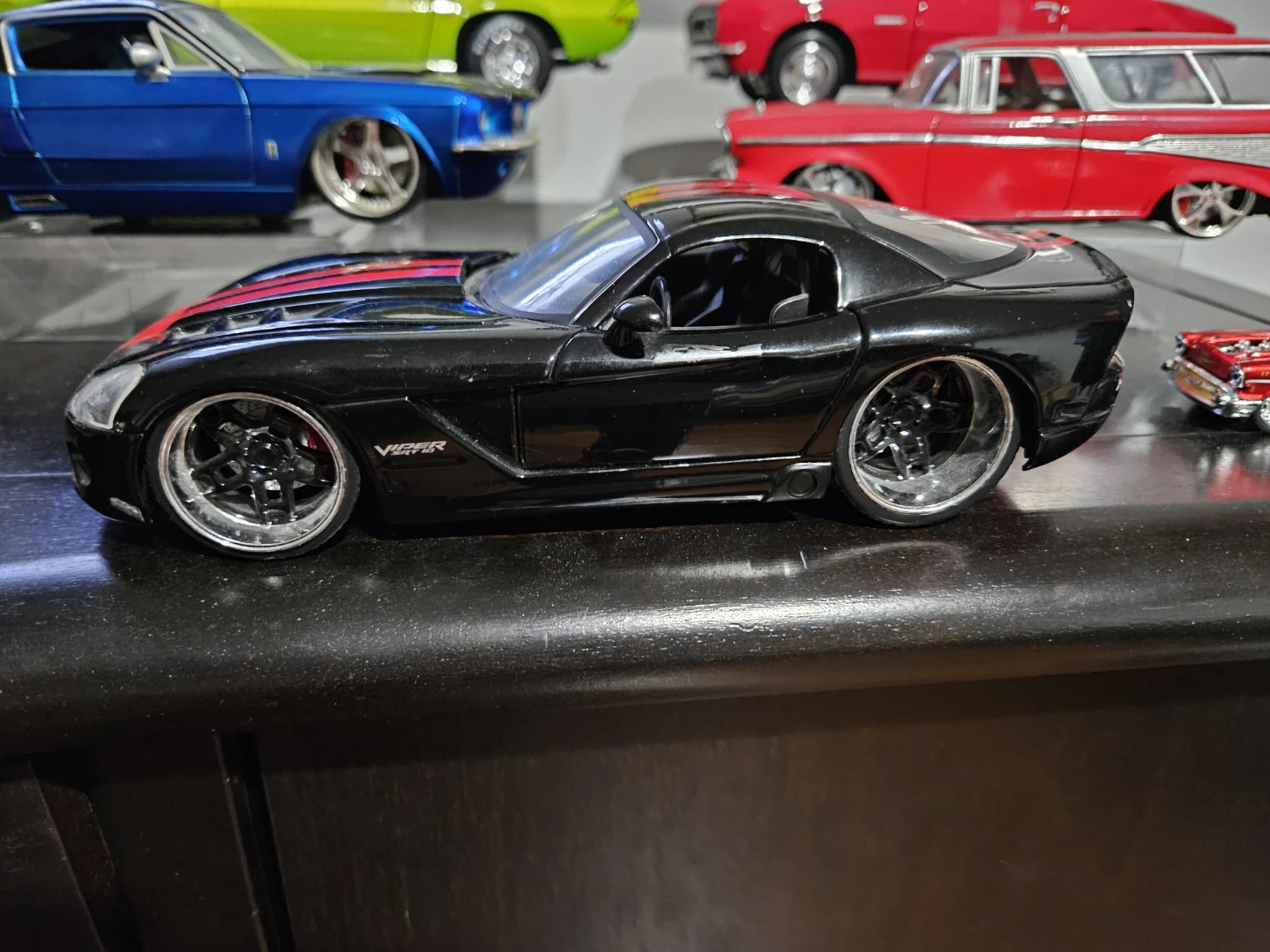 Black Dodge Viper SRT-10 Diecast Model Car