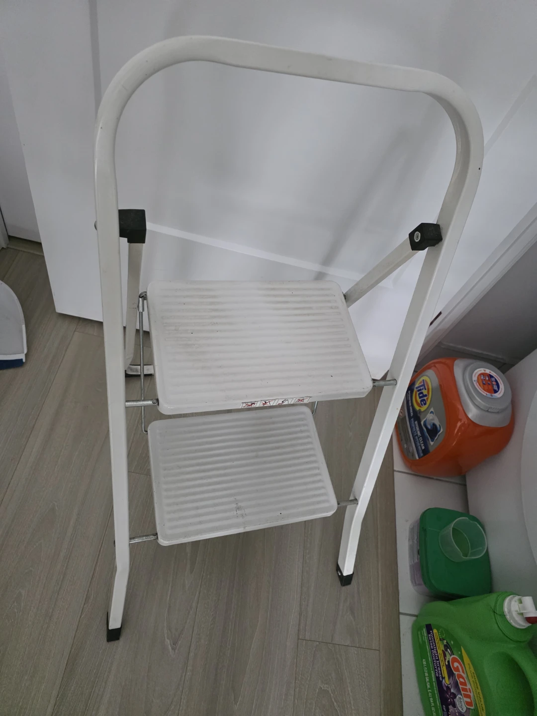 2 Step Ladder