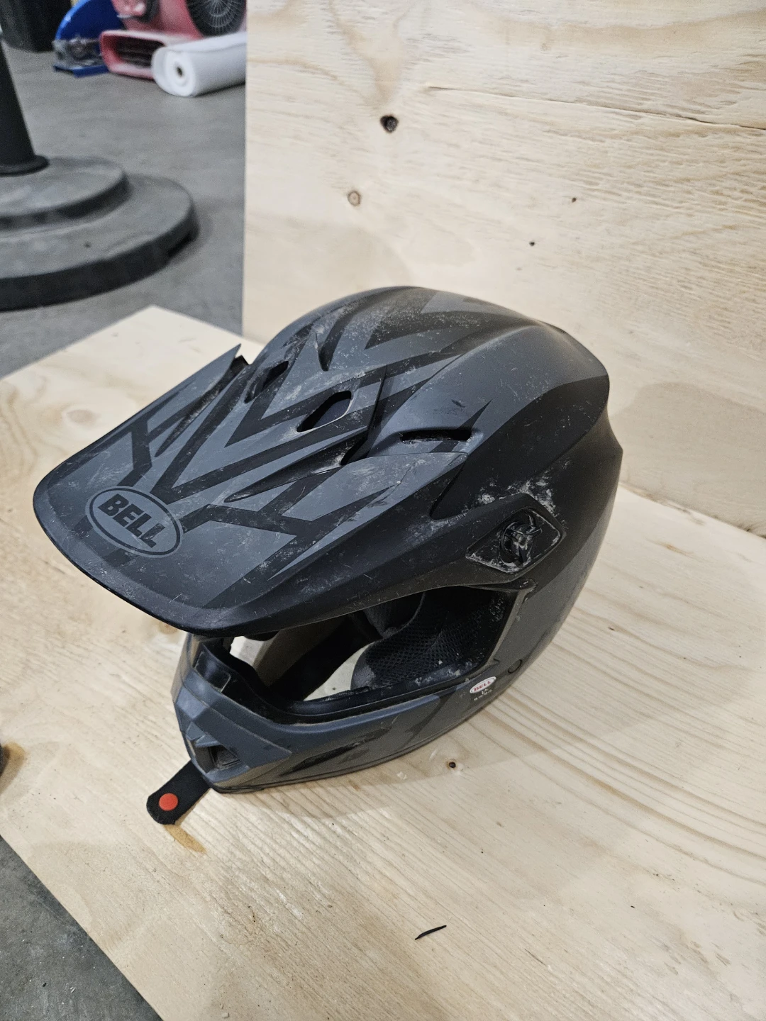 Bell atv/snowmobile/motocross helmet large