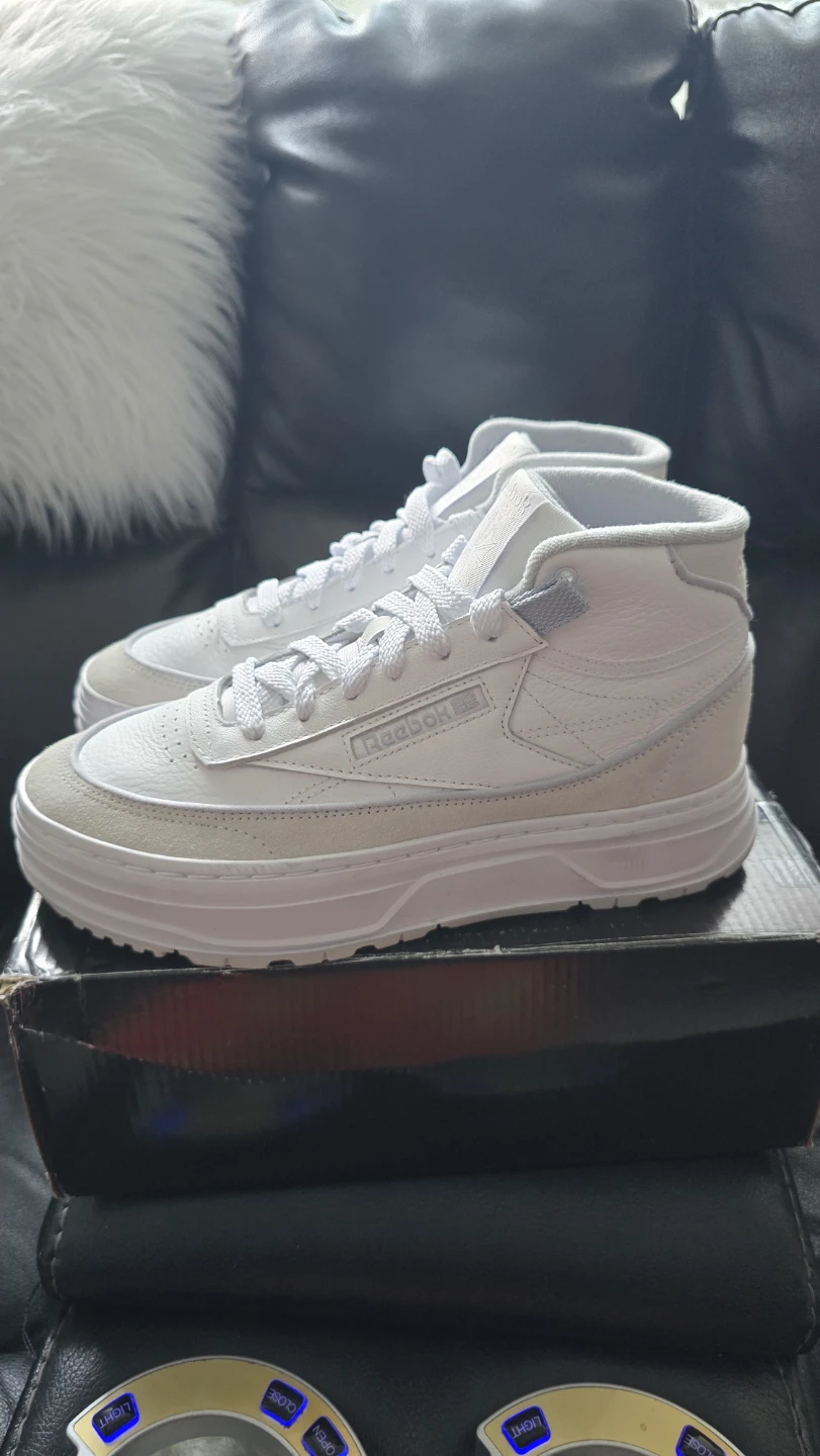 Brand new Rebook Triple White Leather sneakers sale