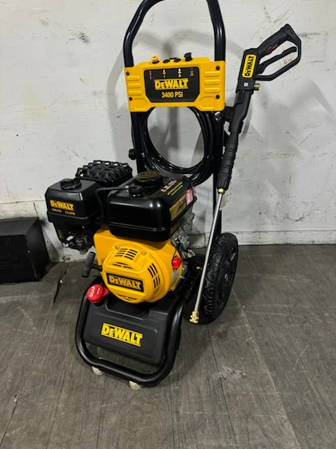 DEWALT 3400 PSI Gas Pressure Washer - photo 2