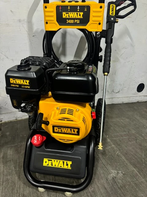 DEWALT 3400 PSI Gas Pressure Washer - photo 3