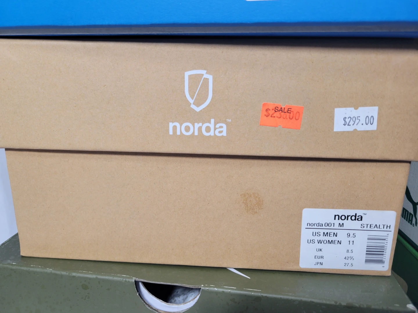 Empty boxes from different brands and sizes - photo 4