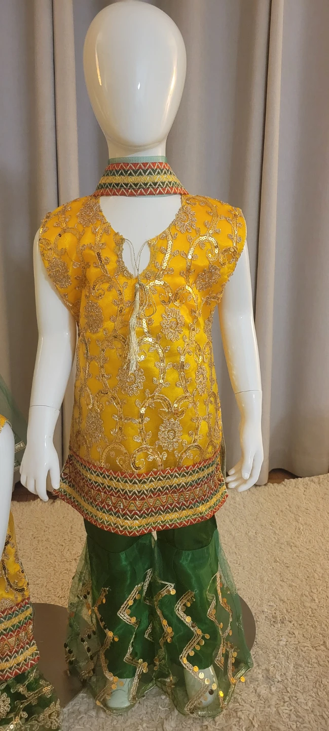 Girls Yellow Kurti with Green Pants for Eid 🏆 - photo 5