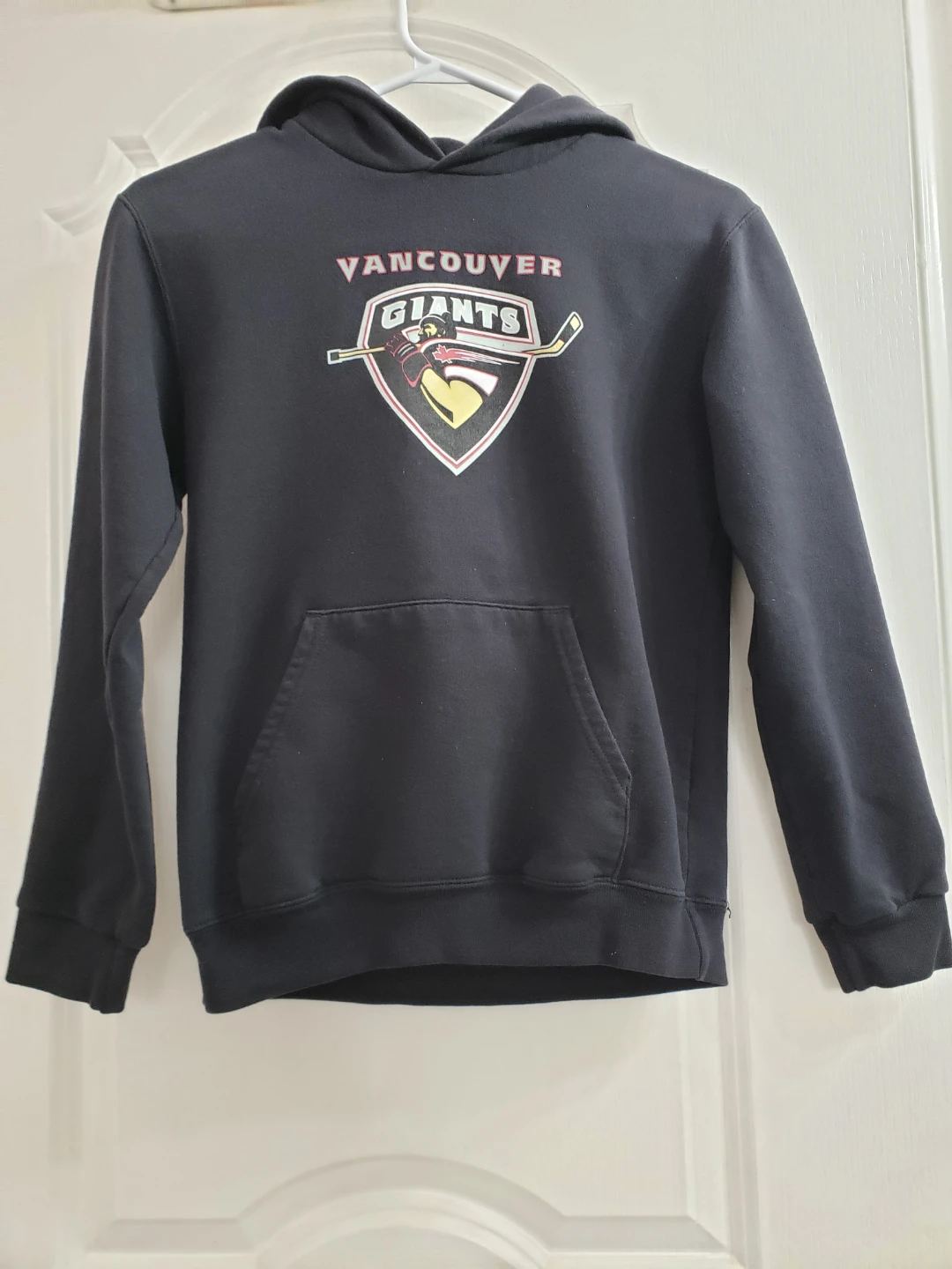 Champion Vancouver Giants Hockey Hoodie Youth Medium