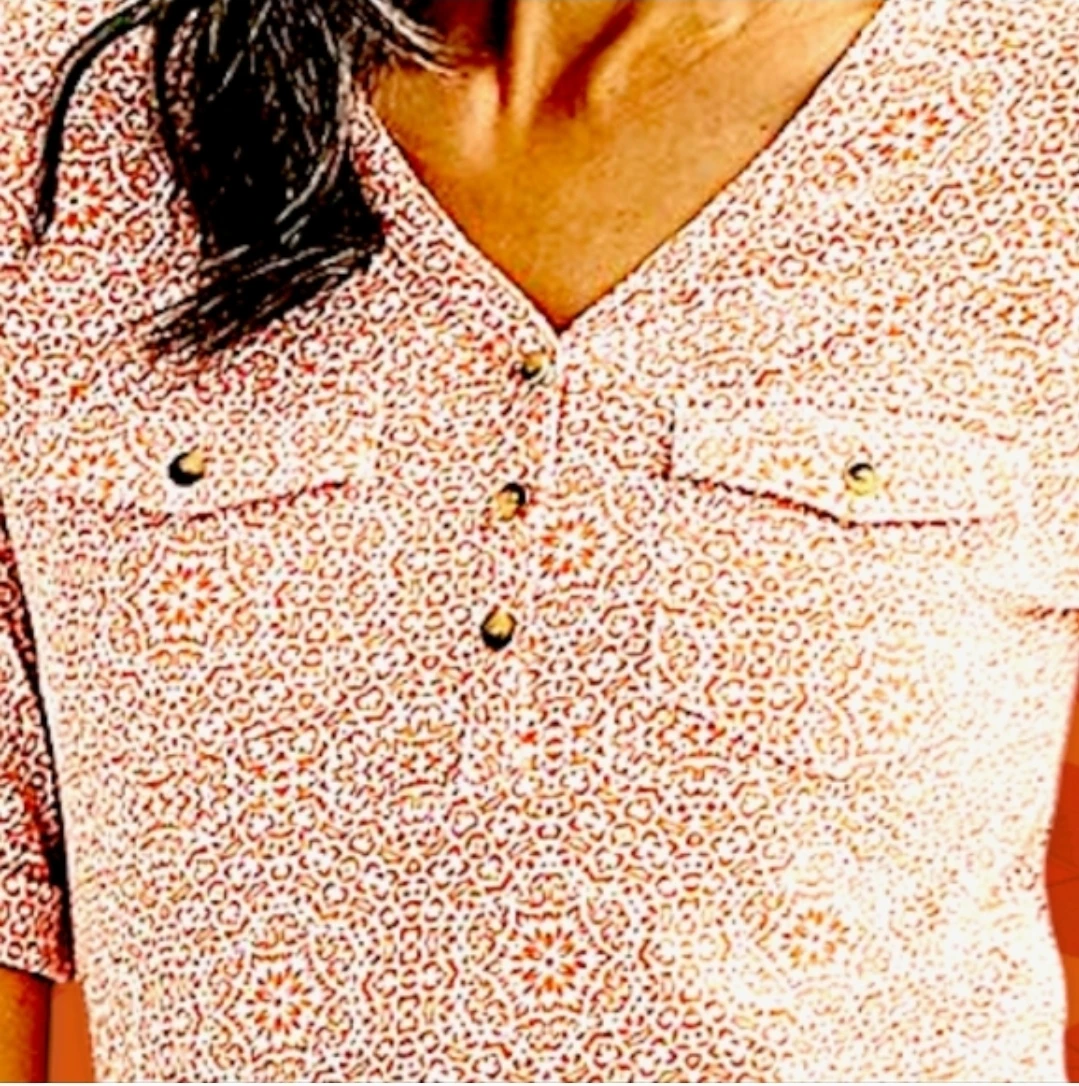 NWT Women's XL Peach & White Patterned Henley Shirt 🏆 - photo 3
