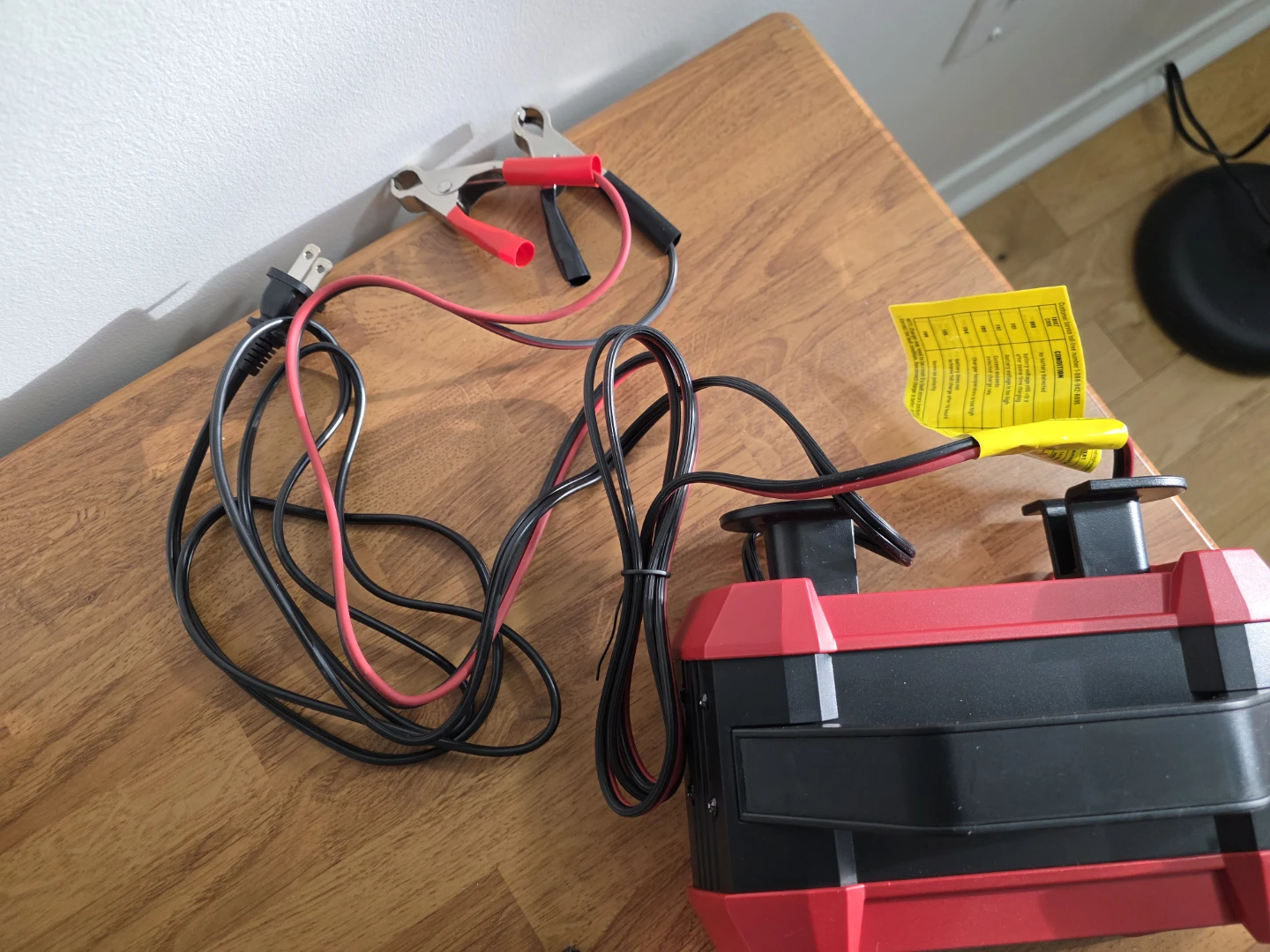 Motomaster Classic Series 12V Battery Charger - photo 3