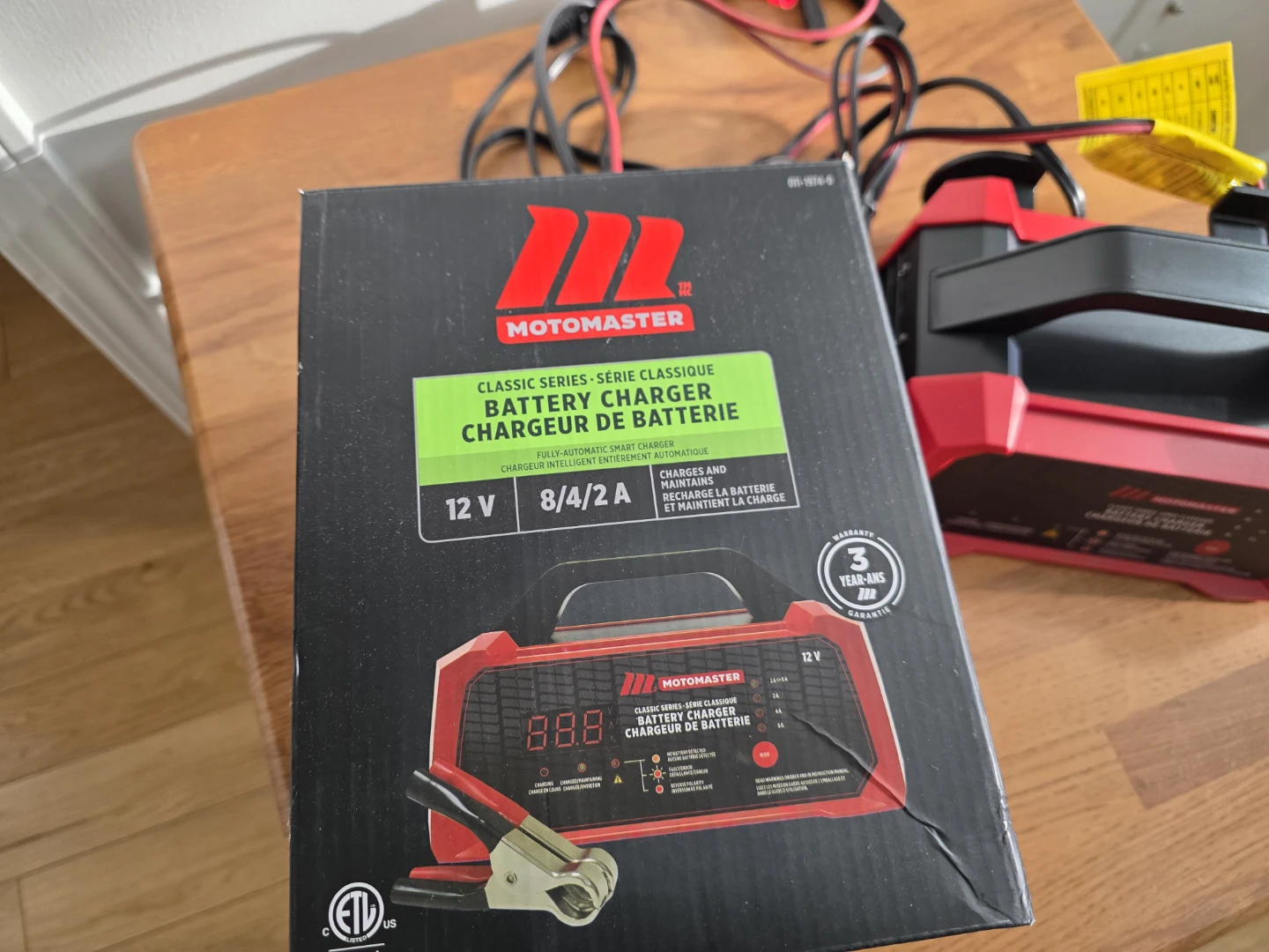 Motomaster Classic Series 12V Battery Charger - photo 4